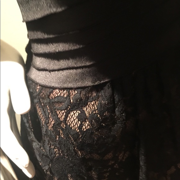 BCBG MAXAZARIA little black dress! - Picture 5 of 8